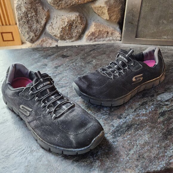 Sketchers Black Relaxed Fit Memory Foam Slip-On Sneakers Size 8.5 - Picture 1 of 15